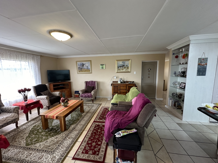 3 Bedroom Property for Sale in Seemeeu Park Western Cape